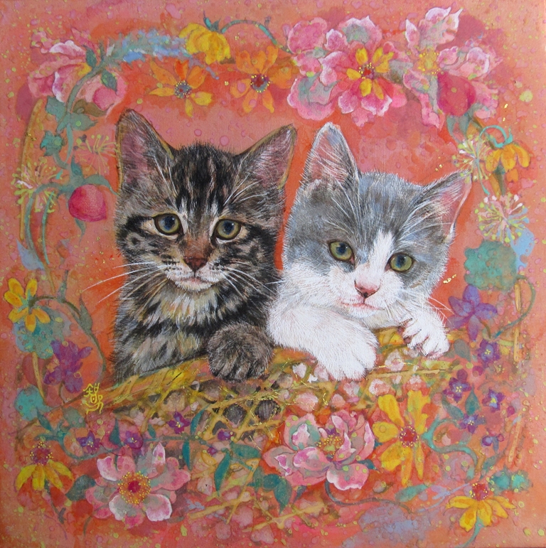 籠に入った子猫たちの肖像画　暖かな色合いの日本画