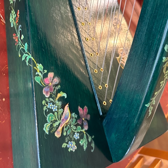 鳥と唐草文様、ハープを弾く天使が描かれたダブルハープ 二列弦ハープ