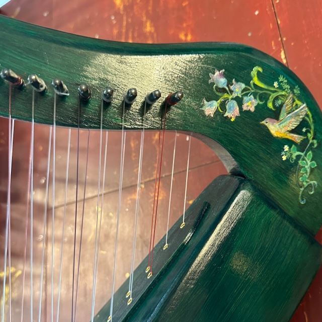 鳥と唐草文様、ハープを弾く天使が描かれたダブルハープ 二列弦ハープ