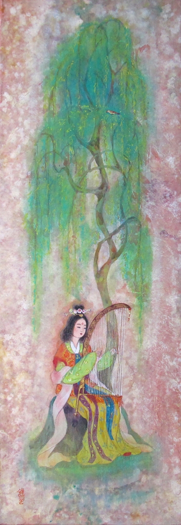 樹下奏箜篌図　柳の樹の下で箜篌を奏でる奈良時代の女性　縦長の画面に描かれた優しい雰囲気の日本画