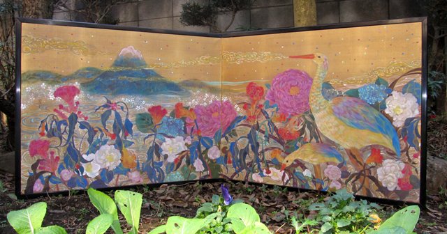 湧水　二曲一隻屏風　アンティークの絹本屏風に描かれた空想の花園、鳥と富士の日本画
