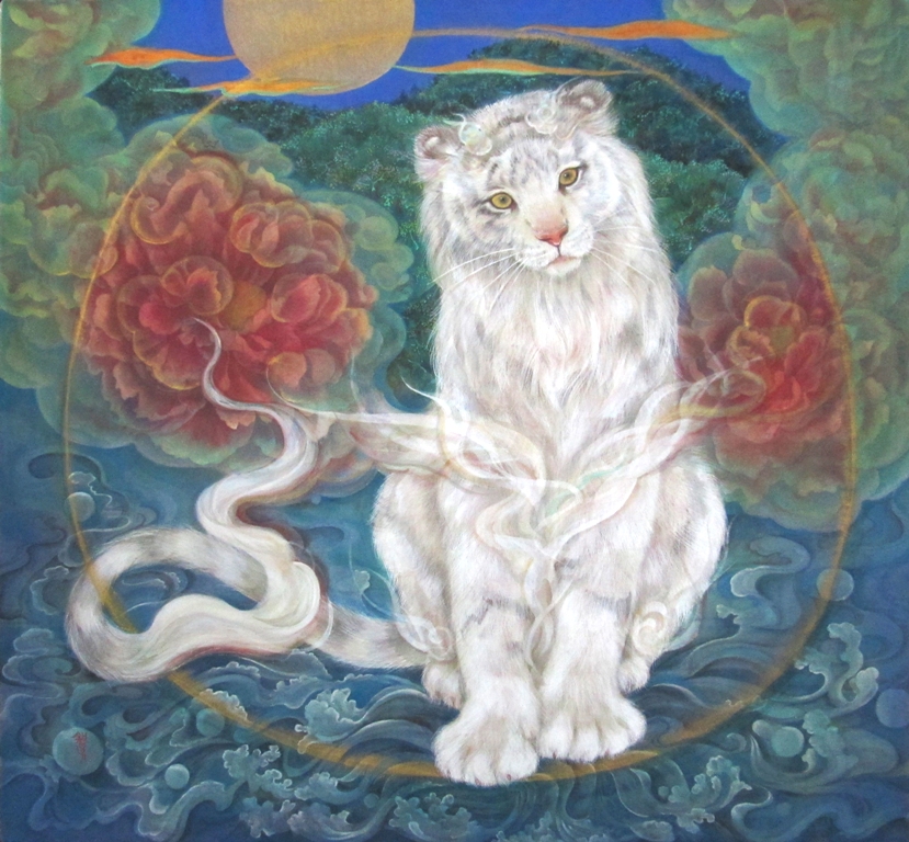 環　波の上の白虎を描いた日本画作品。絹本に描かれた現代的な雰囲気